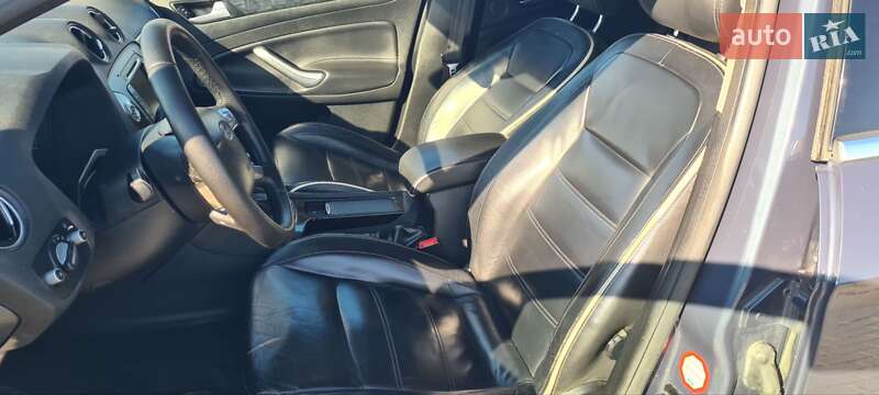 Универсал Ford Mondeo 2011 в Ковеле