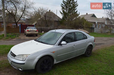 Лифтбек Ford Mondeo 2000 в 