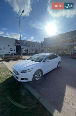 Лифтбек Ford Mondeo 2015 в 