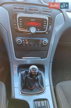 Універсал Ford Mondeo 2011 в 