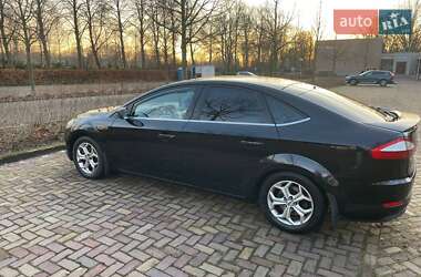 Лифтбек Ford Mondeo 2008 в 