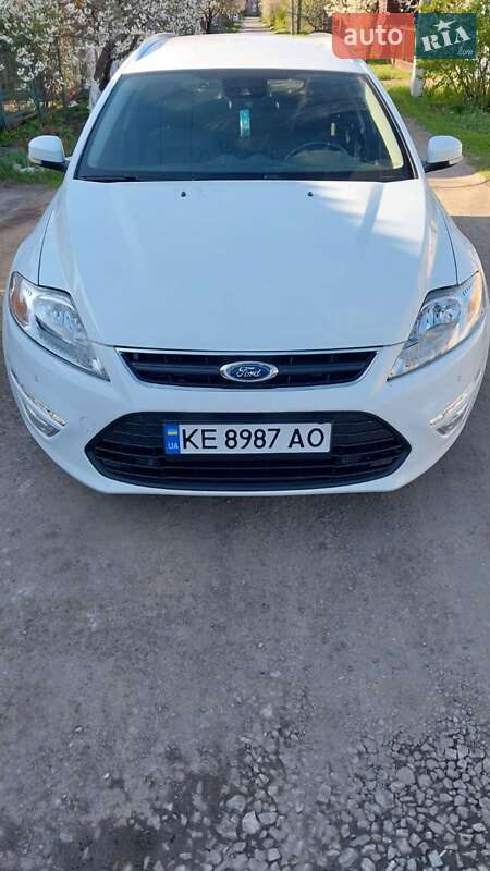 Универсал Ford Mondeo 2013 в 
