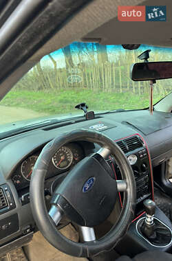 Седан Ford Mondeo 2002 в 