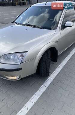 Седан Ford Mondeo 2005 в 