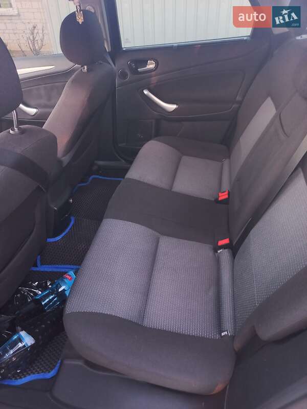 Лифтбек Ford Mondeo 2007 в Тетиеве