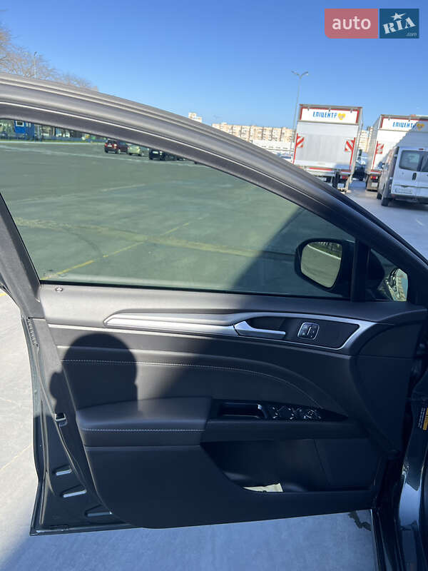 Седан Ford Mondeo 2016 в Одессе