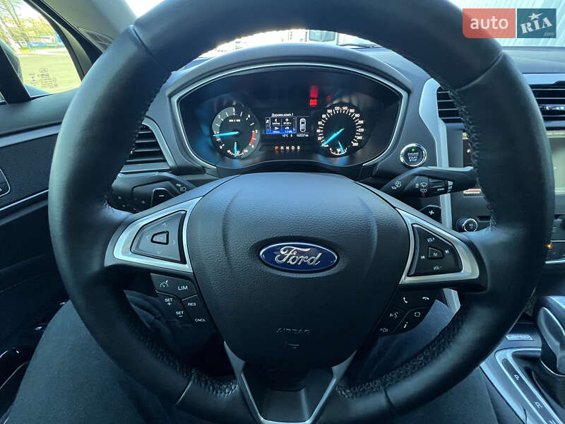 Седан Ford Mondeo 2016 в Одессе