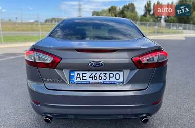 Седан Ford Mondeo 2011 в 