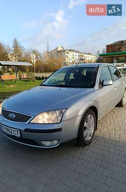 Седан Ford Mondeo 2004 в Скале-Подольской