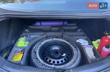 Седан Ford Mondeo 2012 в 