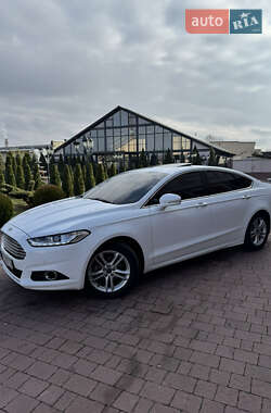 Седан Ford Mondeo 2017 в 