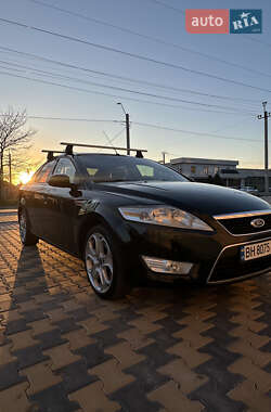 Седан Ford Mondeo 2010 в 