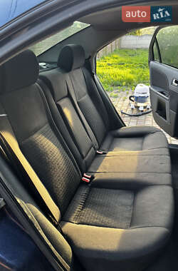 Седан Ford Mondeo 2004 в 