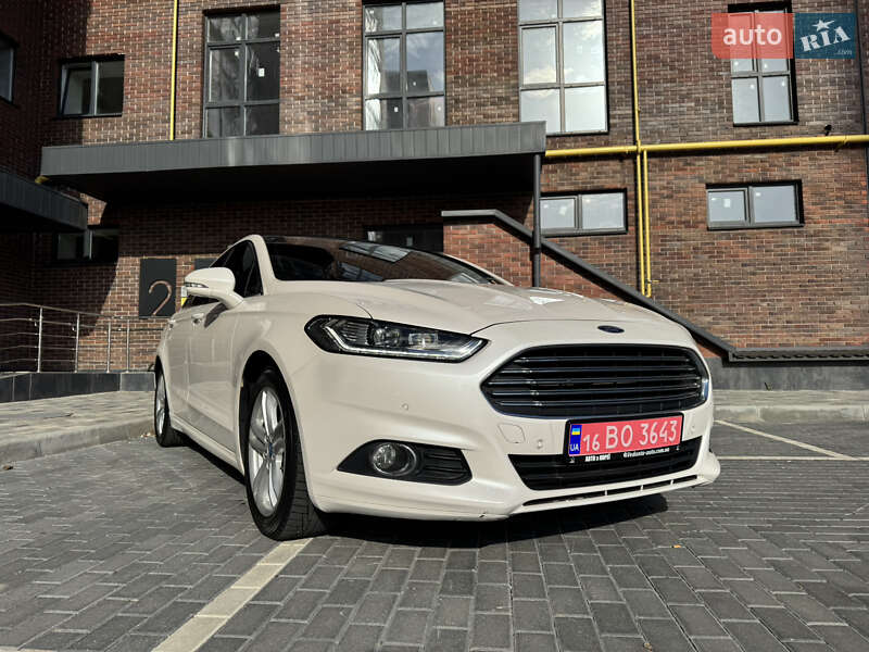 Седан Ford Mondeo 2015 в Миргороде