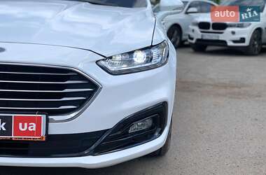 Седан Ford Mondeo 2019 в 