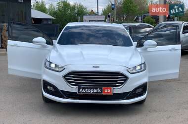 Седан Ford Mondeo 2019 в 