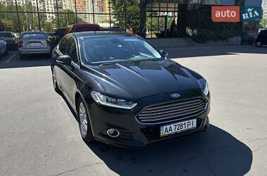 Лифтбек Ford Mondeo 2015 в Киеве
