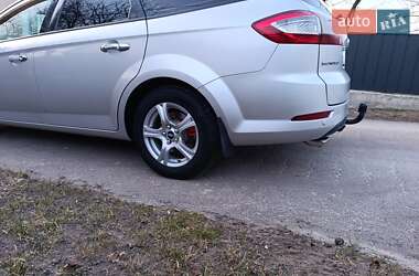 Универсал Ford Mondeo 2011 в 