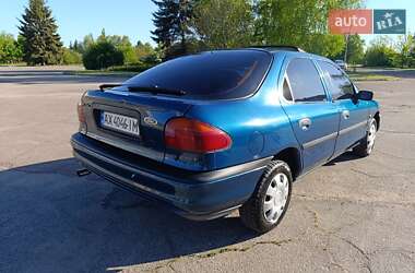 Лифтбек Ford Mondeo 1993 в 