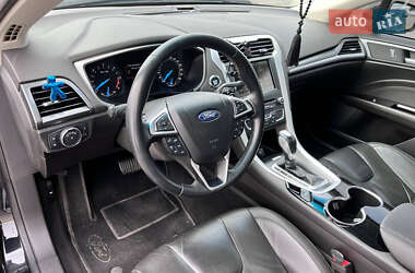 Седан Ford Mondeo 2016 в 