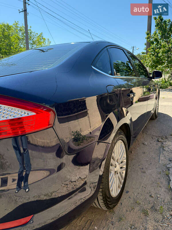 Седан Ford Mondeo 2007 в Николаеве