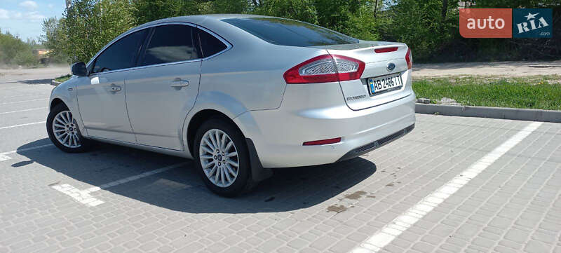 Седан Ford Mondeo 2012 в Ирпене