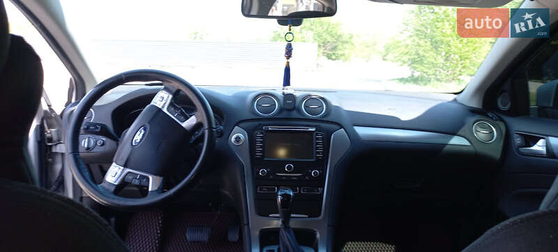 Седан Ford Mondeo 2012 в Ирпене