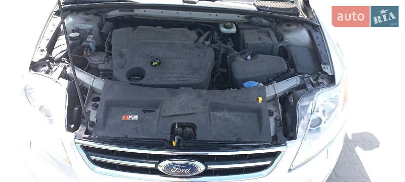 Седан Ford Mondeo 2012 в Ирпене