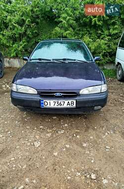 Лифтбек Ford Mondeo 1996 в 