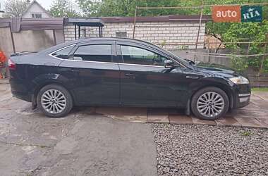 Седан Ford Mondeo 2012 в 