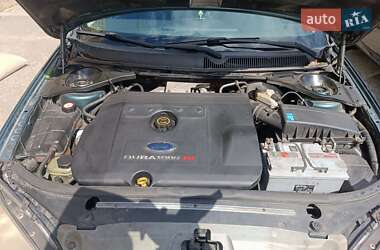 Ліфтбек Ford Mondeo 2001 в 