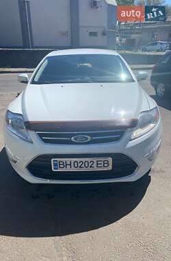 Лифтбек Ford Mondeo 2013 в 