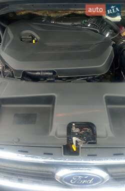 Седан Ford Mondeo 2012 в 