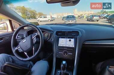 Седан Ford Mondeo 2016 в 