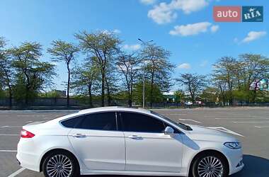 Седан Ford Mondeo 2016 в 