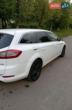 Универсал Ford Mondeo 2013 в 