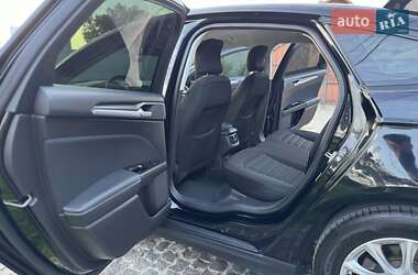 Седан Ford Mondeo 2017 в 