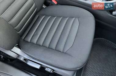 Седан Ford Mondeo 2017 в 