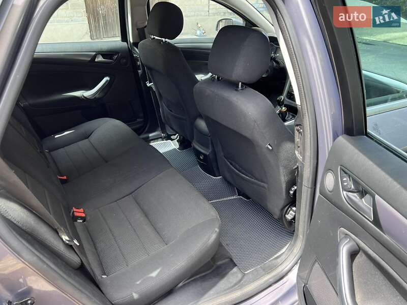 Универсал Ford Mondeo 2011 в Городище