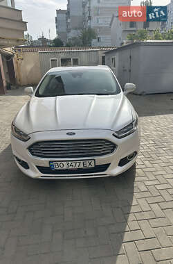 Седан Ford Mondeo 2015 в 