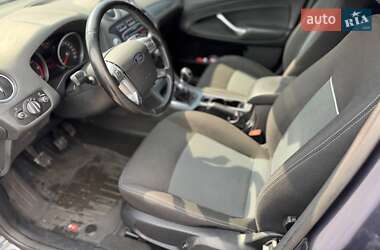 Ліфтбек Ford Mondeo 2013 в 