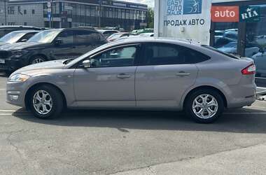 Ліфтбек Ford Mondeo 2013 в 