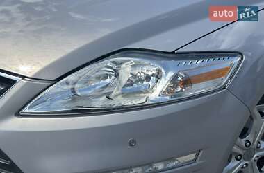 Ліфтбек Ford Mondeo 2013 в 