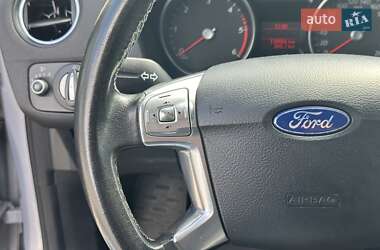 Ліфтбек Ford Mondeo 2013 в 