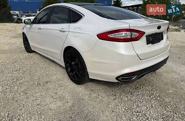 Седан Ford Mondeo 2015 в 