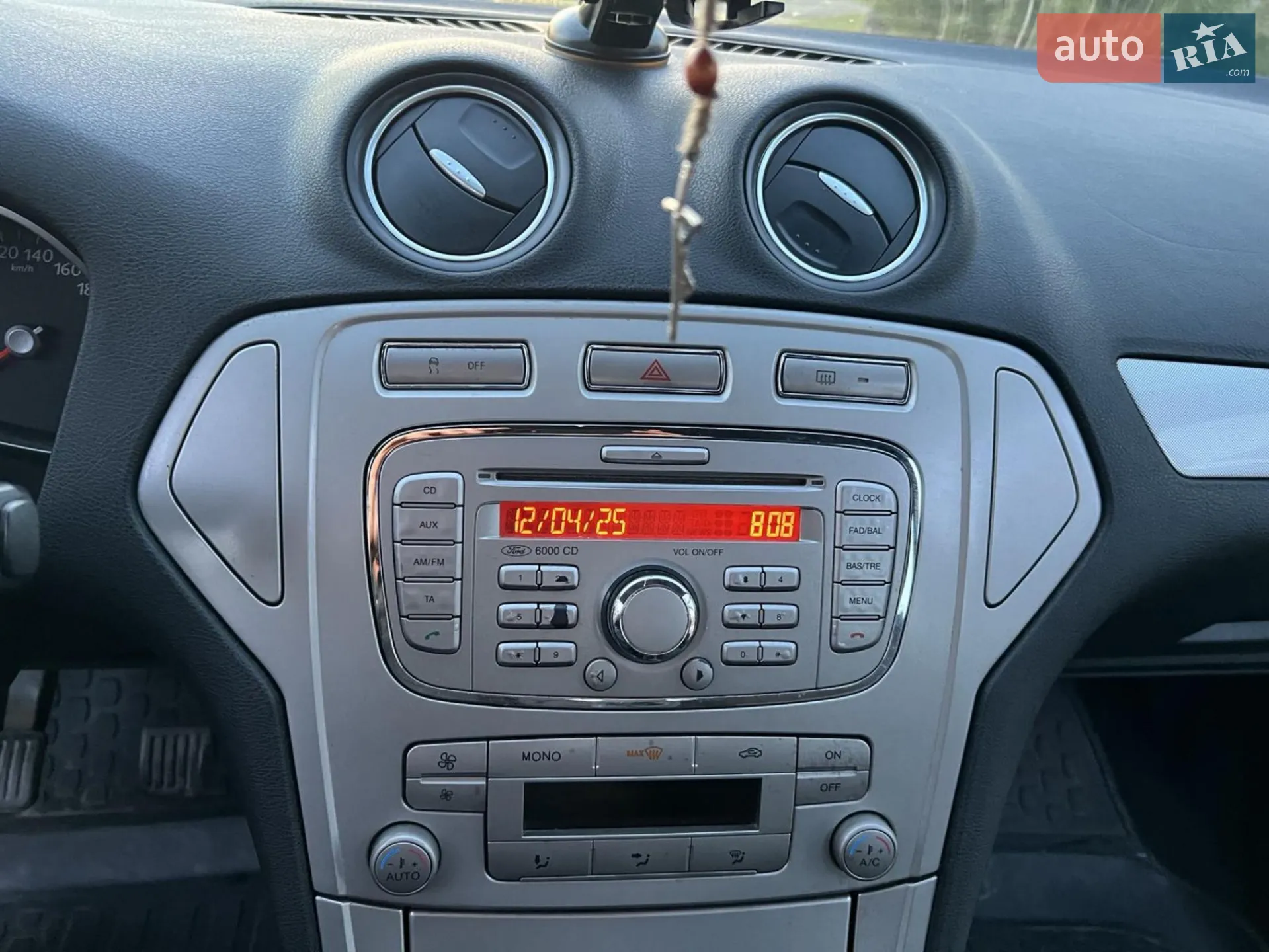 2010 Ford Mondeo - мініатюра 9