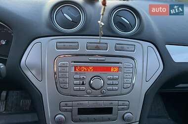 Ліфтбек Ford Mondeo 2010 в 
