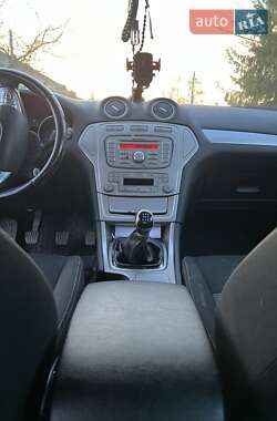 Ліфтбек Ford Mondeo 2010 в 