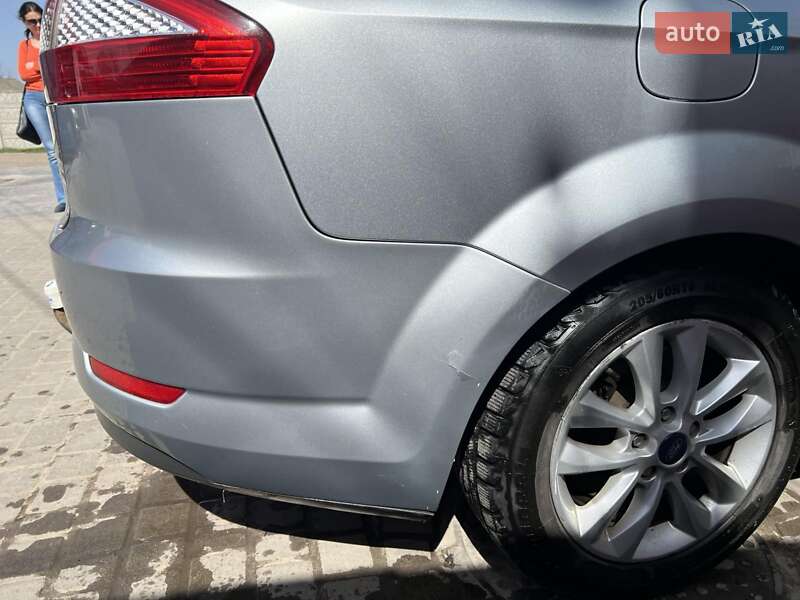 Лифтбек Ford Mondeo 2010 в Каменке-Бугской