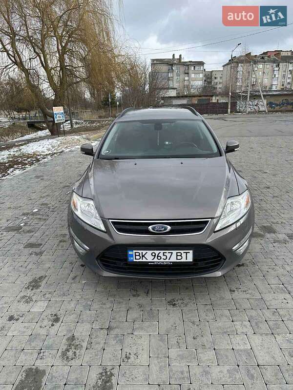 Универсал Ford Mondeo 2012 в 